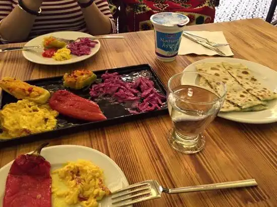 Sultan Mehmet Cafe & Restaurant'nin yemek ve ambiyans fotoğrafları 14