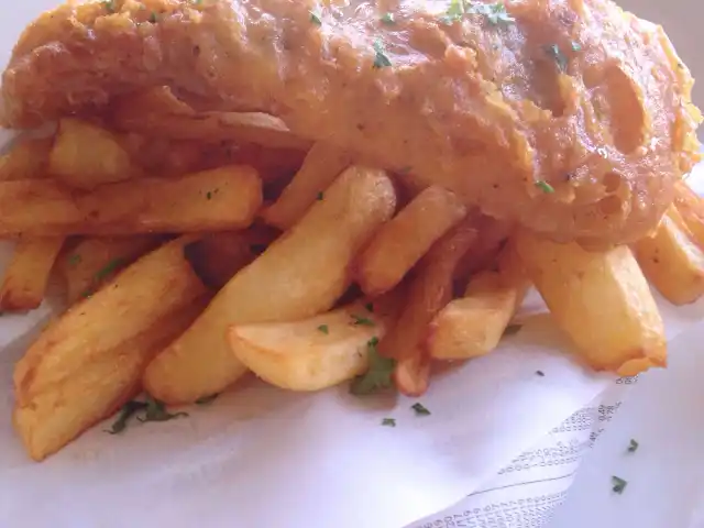 Magnificent Fish & Chips Food Photo 15