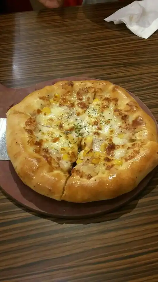 Pizza Hut Bintaro Xchange