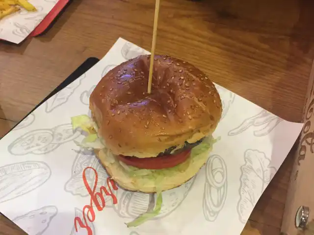 Mono Burger'nin yemek ve ambiyans fotoğrafları 49