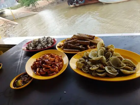 Medan Ikan Bakar Muara Sungai Duyung Food Photo 1