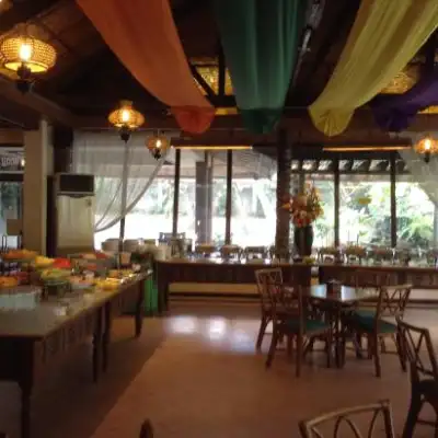 Nanay Bebeng Restaurant