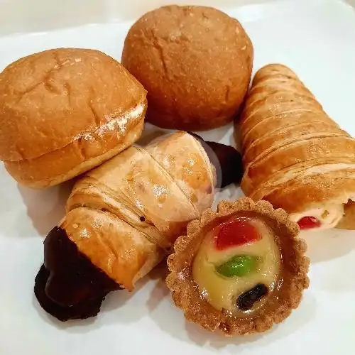 Gambar Makanan Roti Kecil, Bakery dan Jajan Pasar, RM Said 8