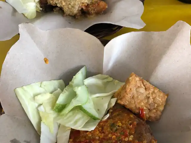 Ayam Gepuk Pak Pembus Food Photo 10