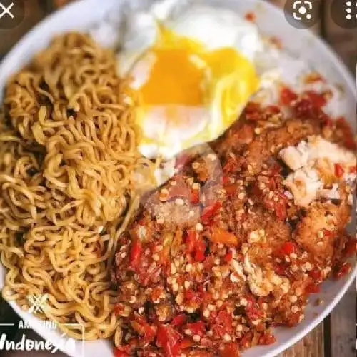 Gambar Makanan Ayam Geprek Lezato 5