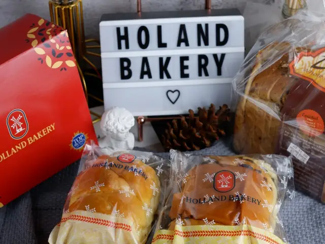 Gambar Makanan Holland Bakery 2