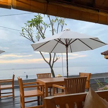 Gambar Makanan Nalika Beach Restaurant 13