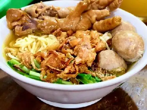 Mie Ayam Pangsit Inter Milan