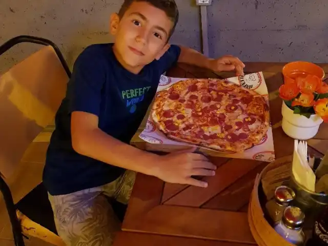 Bafetto Pizza'nin yemek ve ambiyans fotoğrafları 3