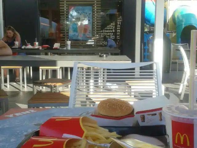 McDonald's'nin yemek ve ambiyans fotoğrafları 20