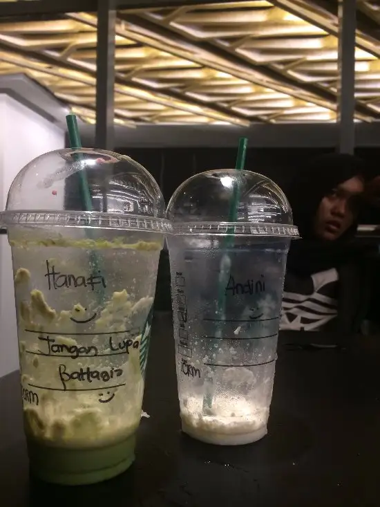 Gambar Makanan Starbucks 11