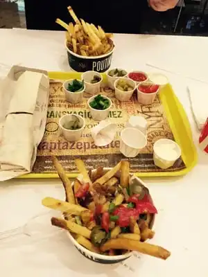 New York Fries'nin yemek ve ambiyans fotoğrafları 1