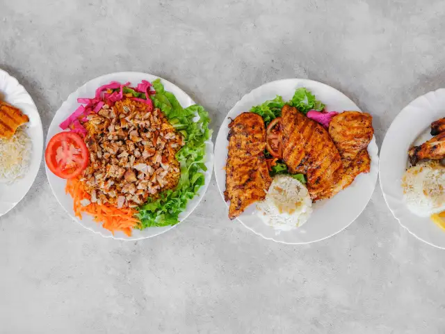 İbik Tavuk & Közde Piliç Çevirme'nin yemek ve ambiyans fotoğrafları 1