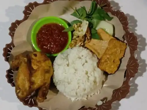 Ayam Lalapan Meratus, Jl. Meratus Baru & Jl. Milono