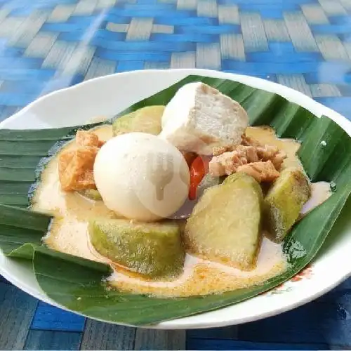 Gambar Makanan Lopis Dan Lontong Sayur Mbah Kismo 7