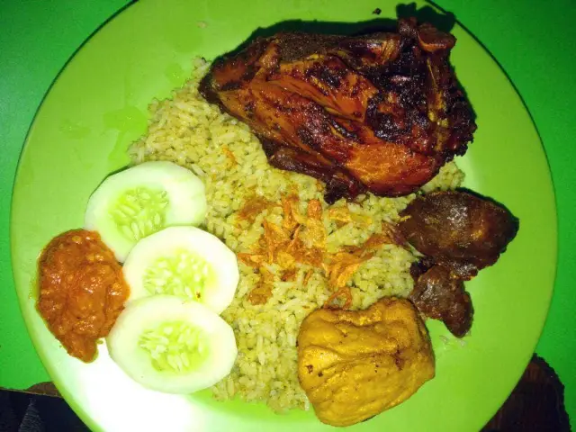 Gambar Makanan Nasi Uduk Ijo Teh Dede 4