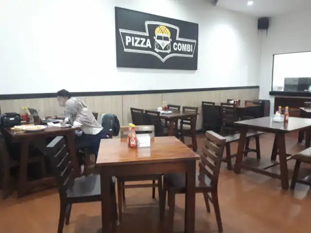 Gambar Makanan Pizza Combi 4