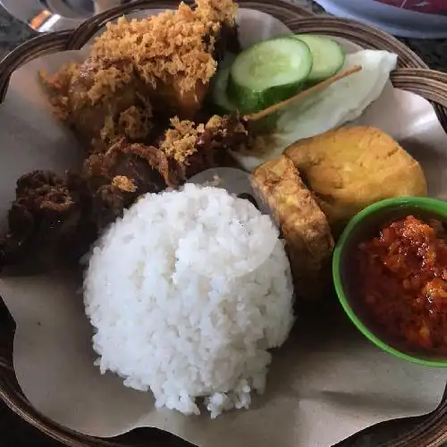 Gambar Makanan Ayam Goreng Jawara 1