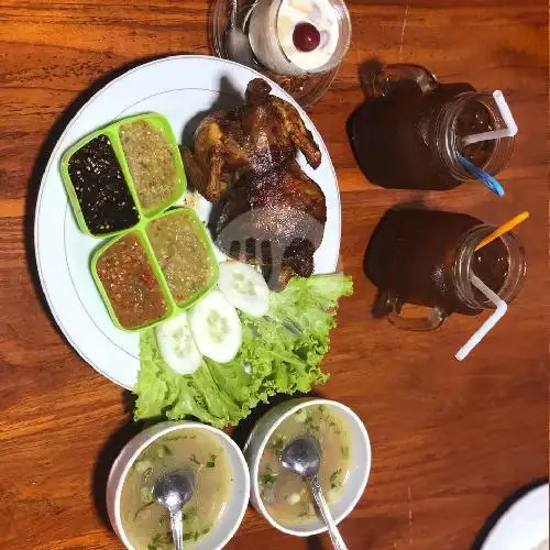 Gambar Makanan Ayam Panggang Guling Marquita, Marpoyan Damai 8