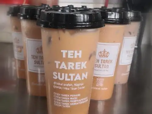 Teh Tarek Sultan, Gajah Mada