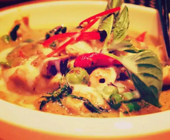 Para Thai Food Photo 1