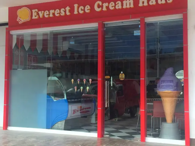 Everest Ice Cream Food Photo 3
