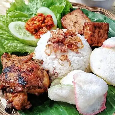 Gambar Makanan Ayam Bakar & Geprek Srikandi, H Rohimin 1