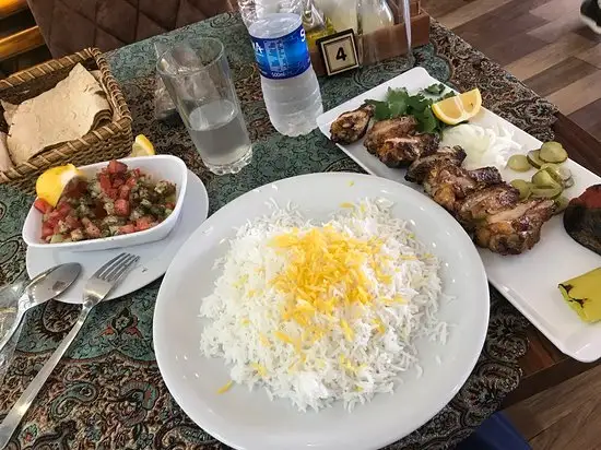 Mojgan Persian Restaurant'nin yemek ve ambiyans fotoğrafları 5
