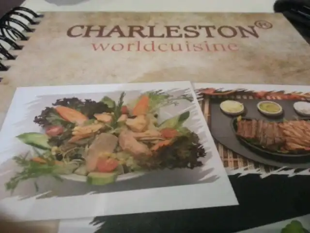 Charleston Worldcuisine'nin yemek ve ambiyans fotoğrafları 14