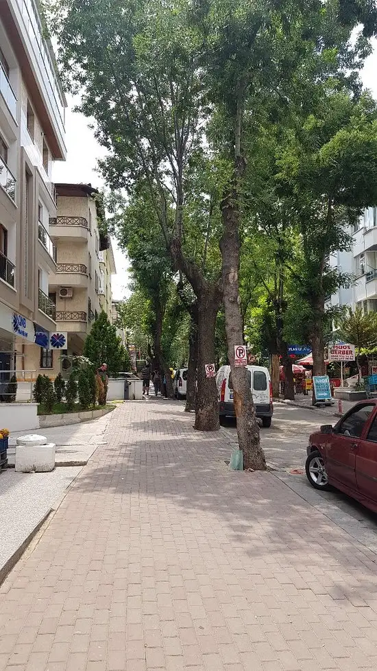 Tarihi Inegol Koftecisi Nevzat Usta'nin yemek ve ambiyans fotoğrafları 13