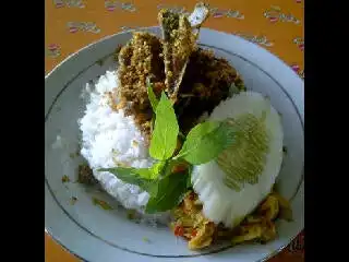 Warung Gabus Pucung