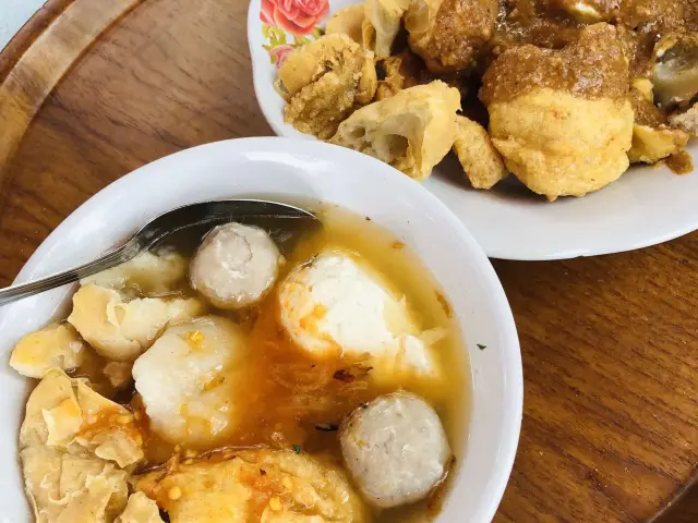 Gambar Makanan Bakso Cuangki dan Batagor Serayu 8