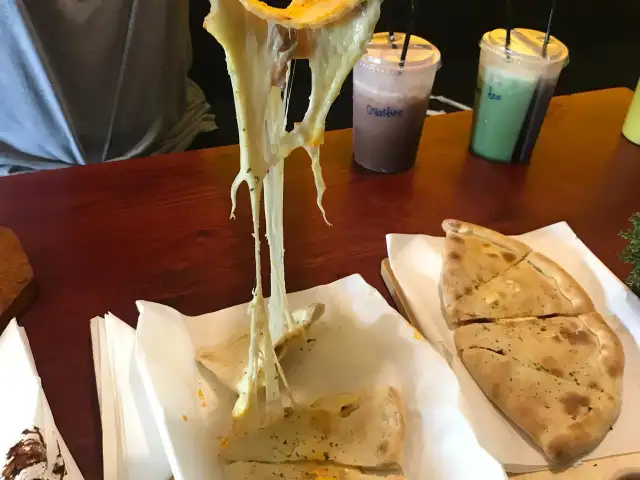 Gambar Makanan Master Cheese Pizza 5