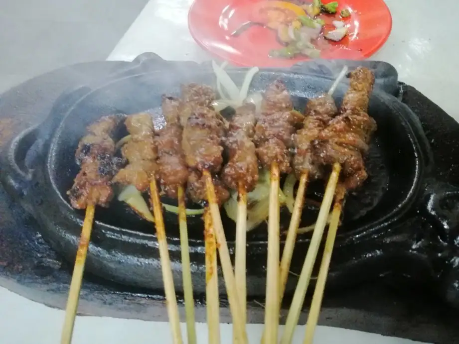 Sop Kaki & Sate Kambing Bang Hasan Kumis