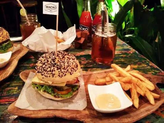 Gambar Makanan Wacko Burger Cafe 4