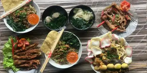 Bubur & Mie Ayam Ceker Cirebon 89, Mangga Besar