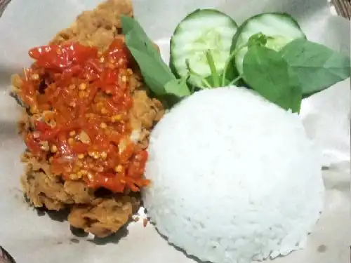 Ayam Geprek Teh Ros, Endro Suratmin