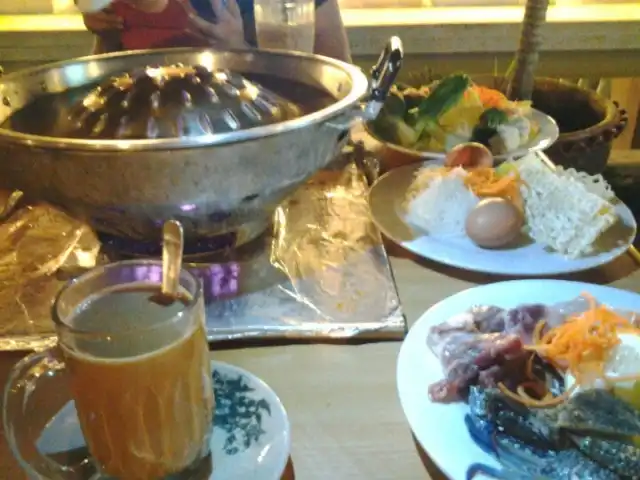 Embok Village Steamboat & Seafood Food Photo 6