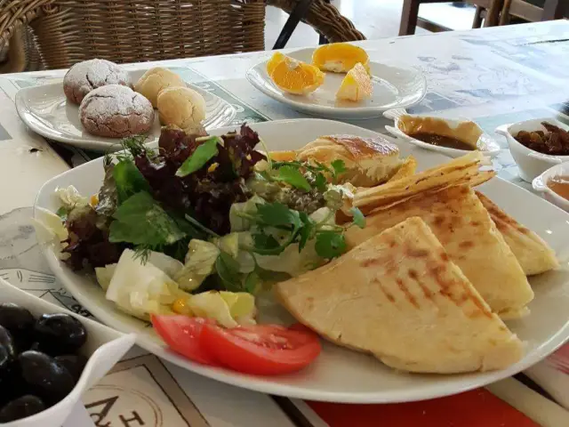 Kezzban Cafe'nin yemek ve ambiyans fotoğrafları 9
