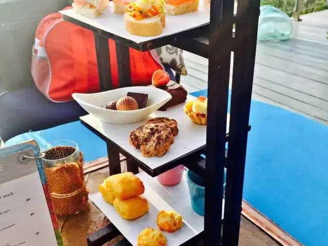 Gambar Makanan Pool Bar at Rimba - Ayana Resort and Spa 6