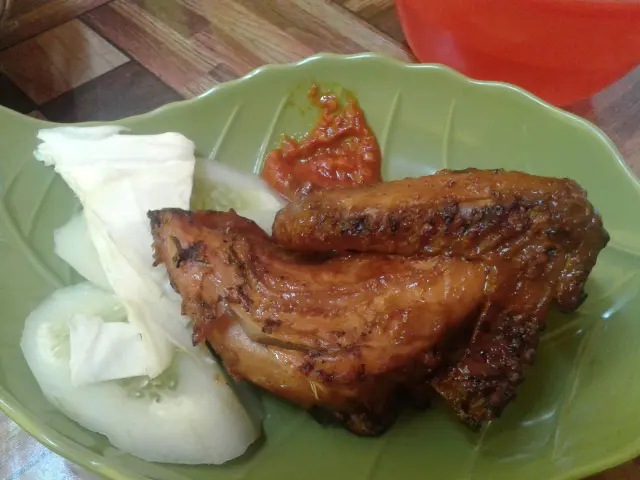 Gambar Makanan Ayam Bakar Cha - Cha 15