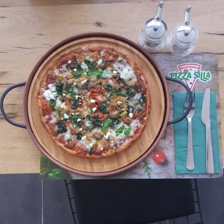 Pizza Silla'nin yemek ve ambiyans fotoğrafları 12