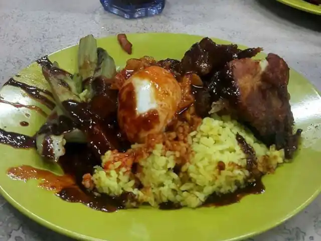 Gambar Makanan Nasi Lemak 7