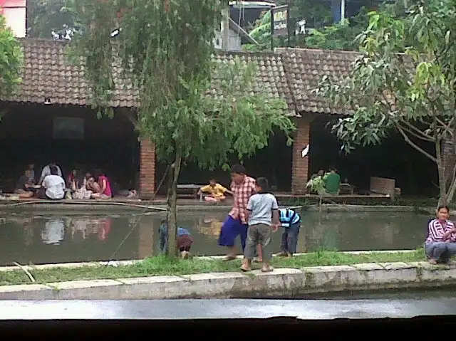 Pemancingan & Rumah Makan MOJOPAHIT