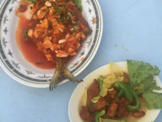 Halwa Seafood Putra Perdana Food Photo 2