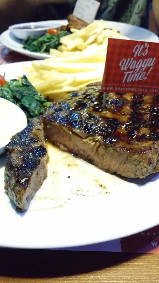 Gambar Makanan Steak Hotel by Holycow! #TKP Benhil 14