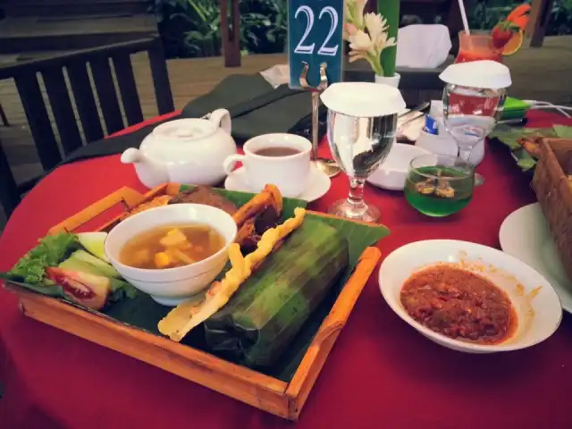 Gambar Makanan Seruling Bambu Restaurant (Kampung Sampireun Resort & Spa) 10