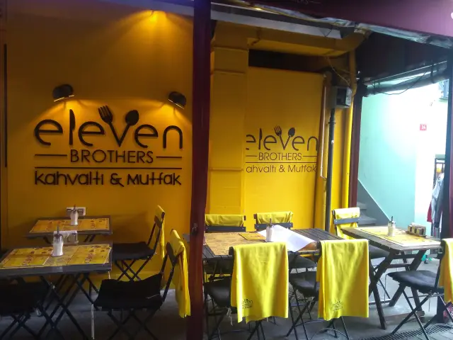 Eleven Brothers Cafe Kahvaltı'nin yemek ve ambiyans fotoğrafları 5