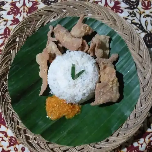 Gambar Makanan Ayam Geprek Dan Kulit Crispy, Ngringo 9