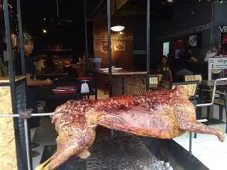 Tawau Kambing Golek Tradisi